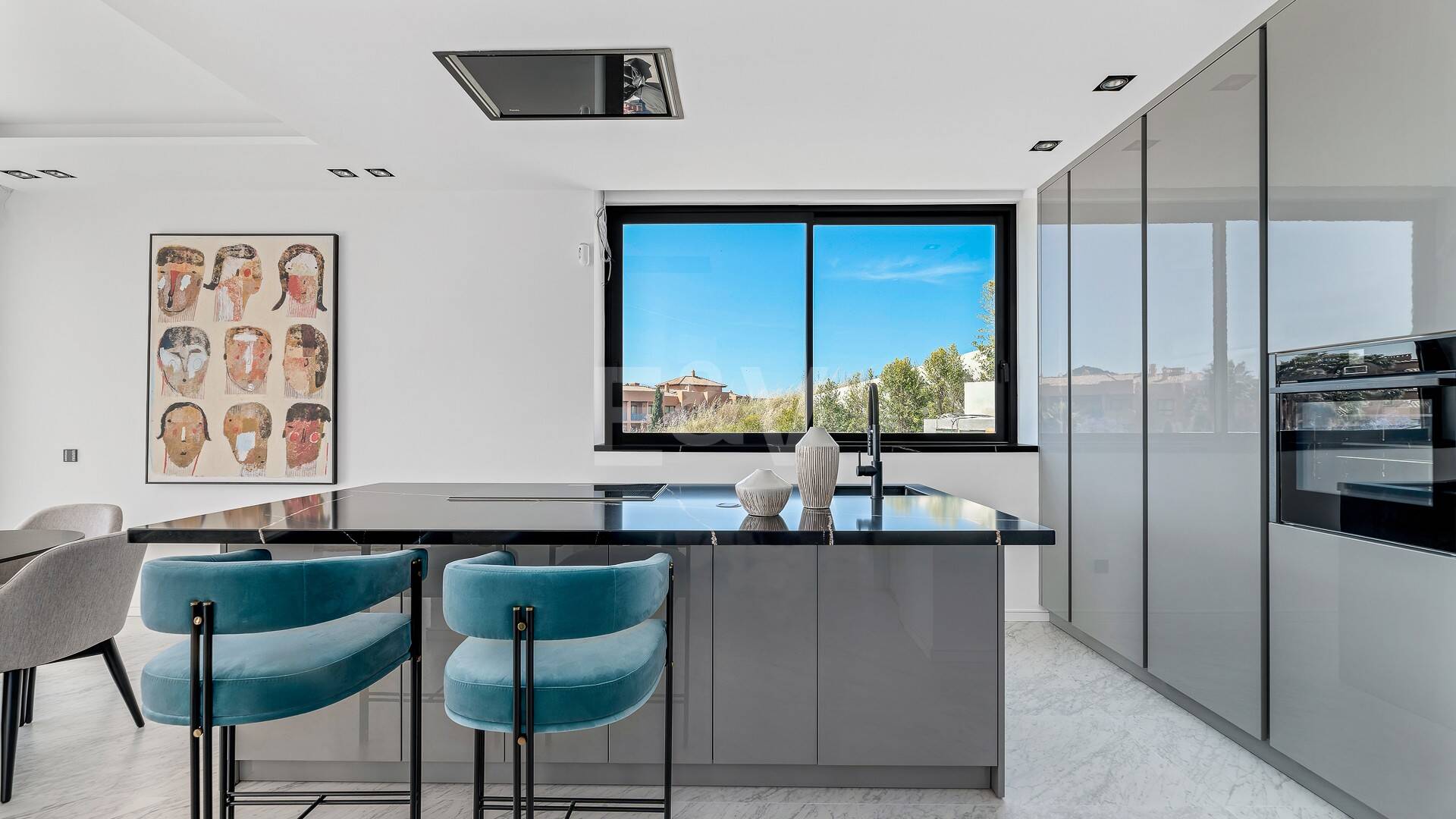 Designer Villa med panoramautsikt över havet i prestigefyllda Golf Resort