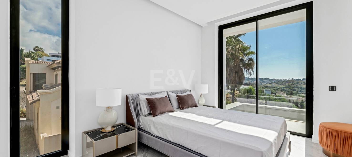 Designer-Villa mit Panoramablick auf das Meer in einem renommierten Golfresort