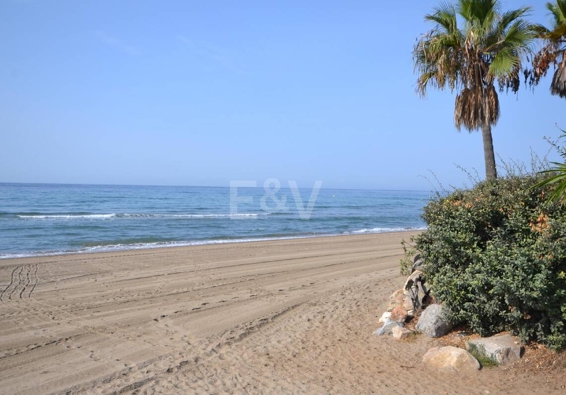 Urocza willa w Los Monteros kilka metrów od plaży