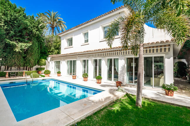Charming Villa in Los Monteros a Few Metres from the Beach