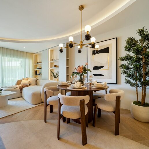 Elegant lägenhet i Las Lomas del Marbella Club med fantastisk utsikt