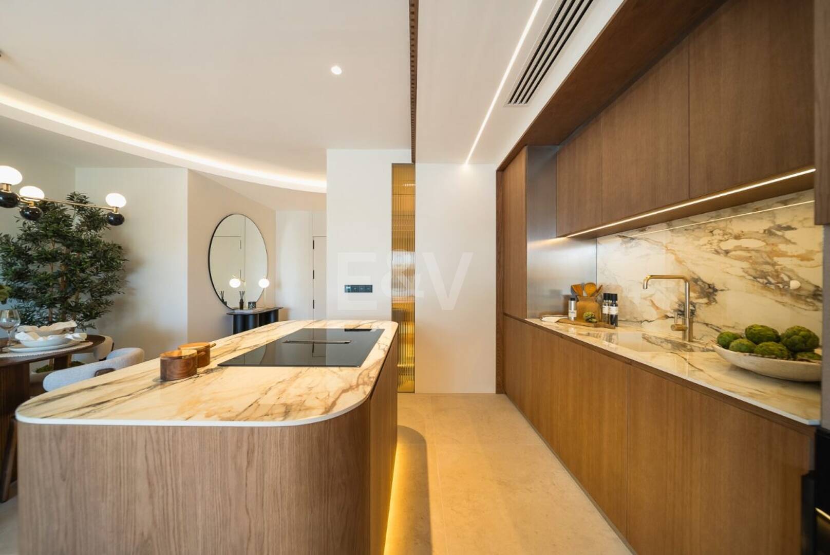 Elegantes Apartment in Las Lomas del Marbella Club mit atemberaubender Aussicht