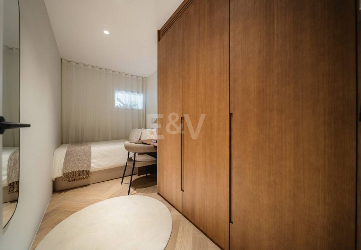 Elegant Apartment in Las Lomas del Marbella Club with Stunning Views