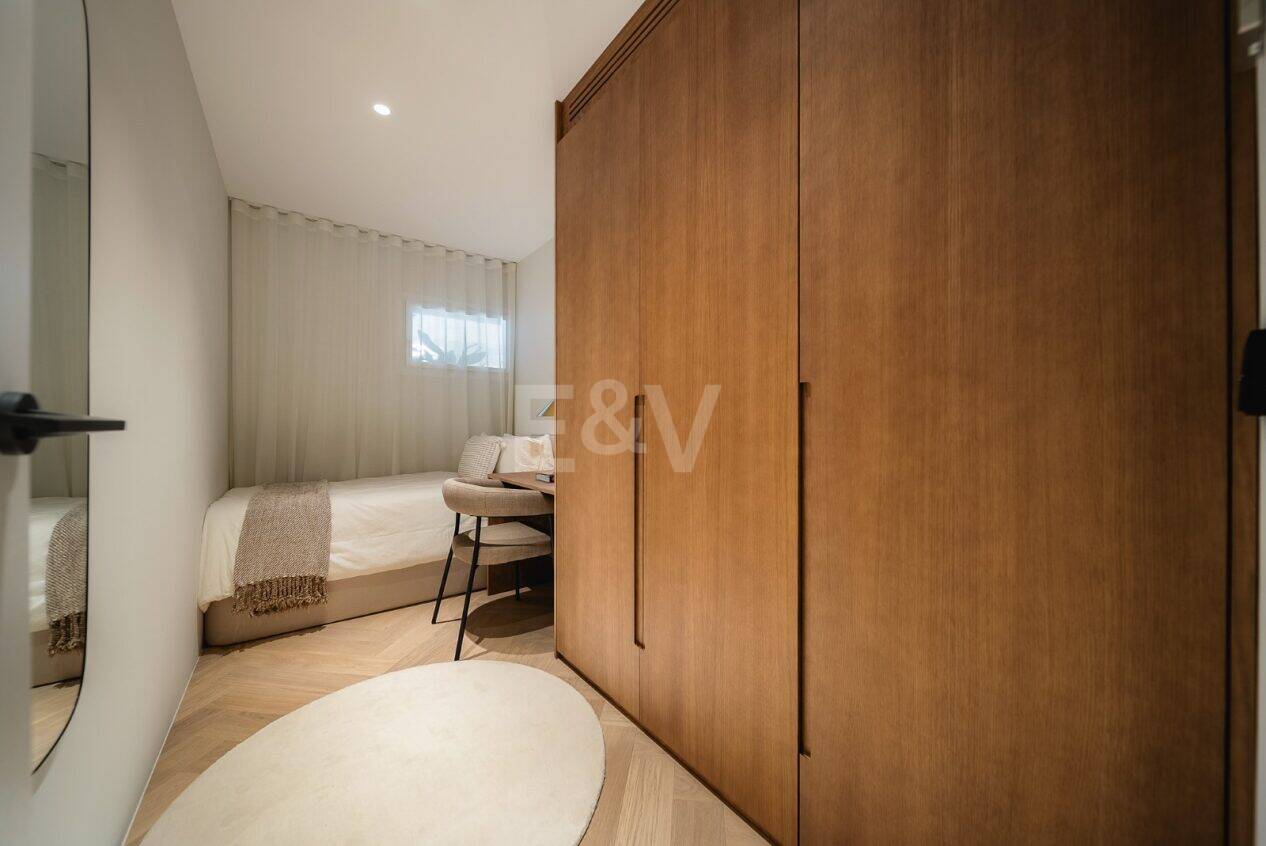 Elegant Apartment in Las Lomas del Marbella Club with Stunning Views