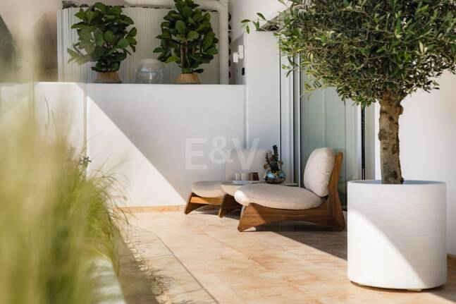 Elegant Apartment in Las Lomas del Marbella Club with Stunning Views