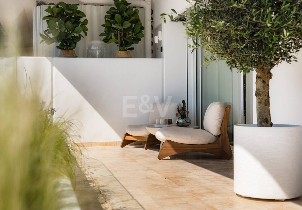 Elegant lägenhet i Las Lomas del Marbella Club med fantastisk utsikt
