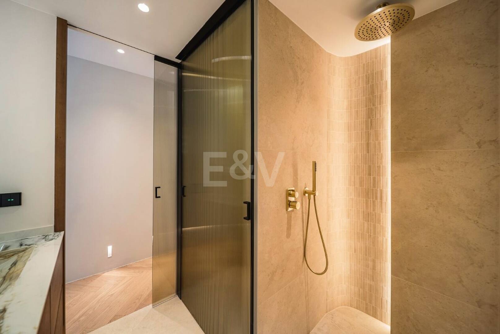 Elegantes Apartment in Las Lomas del Marbella Club mit atemberaubender Aussicht