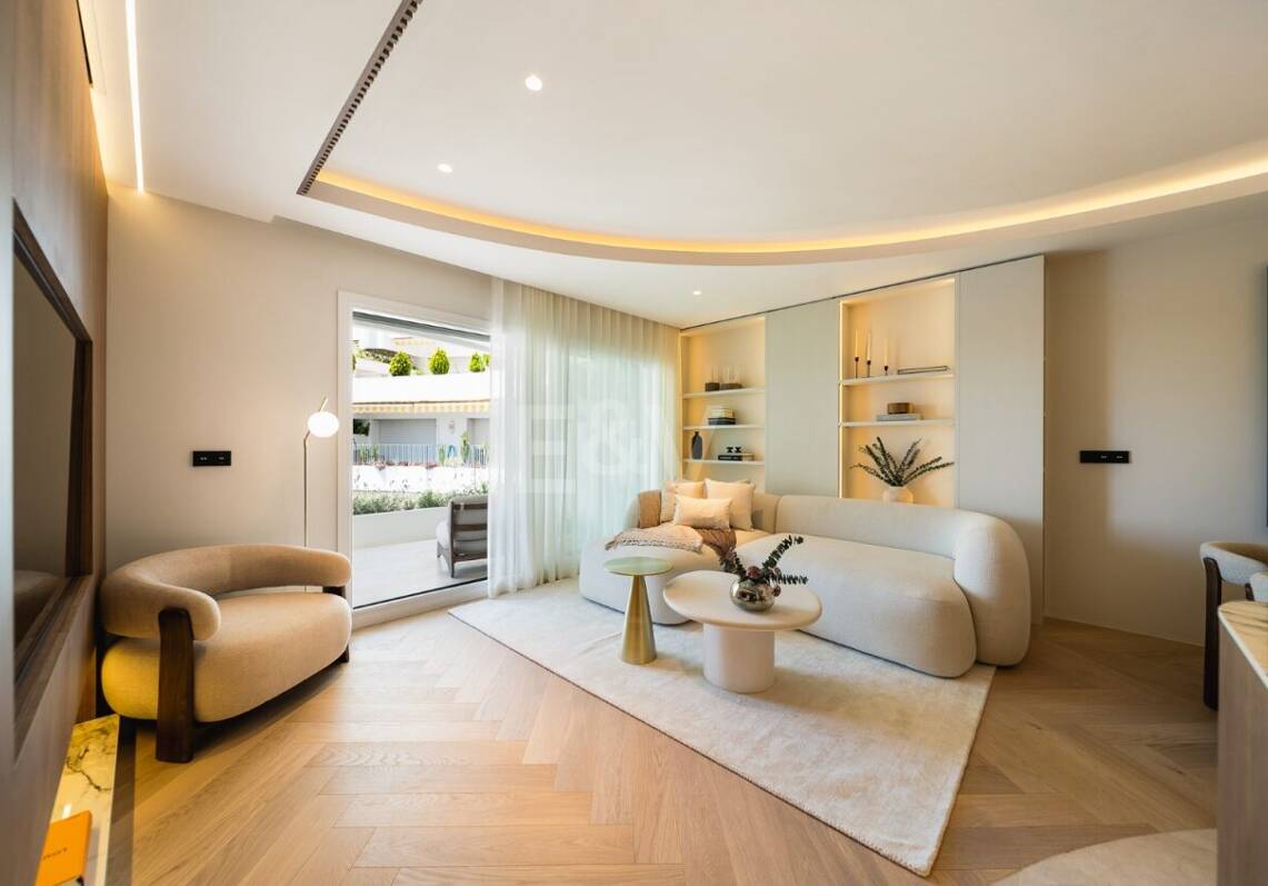 Elegant lägenhet i Las Lomas del Marbella Club med fantastisk utsikt