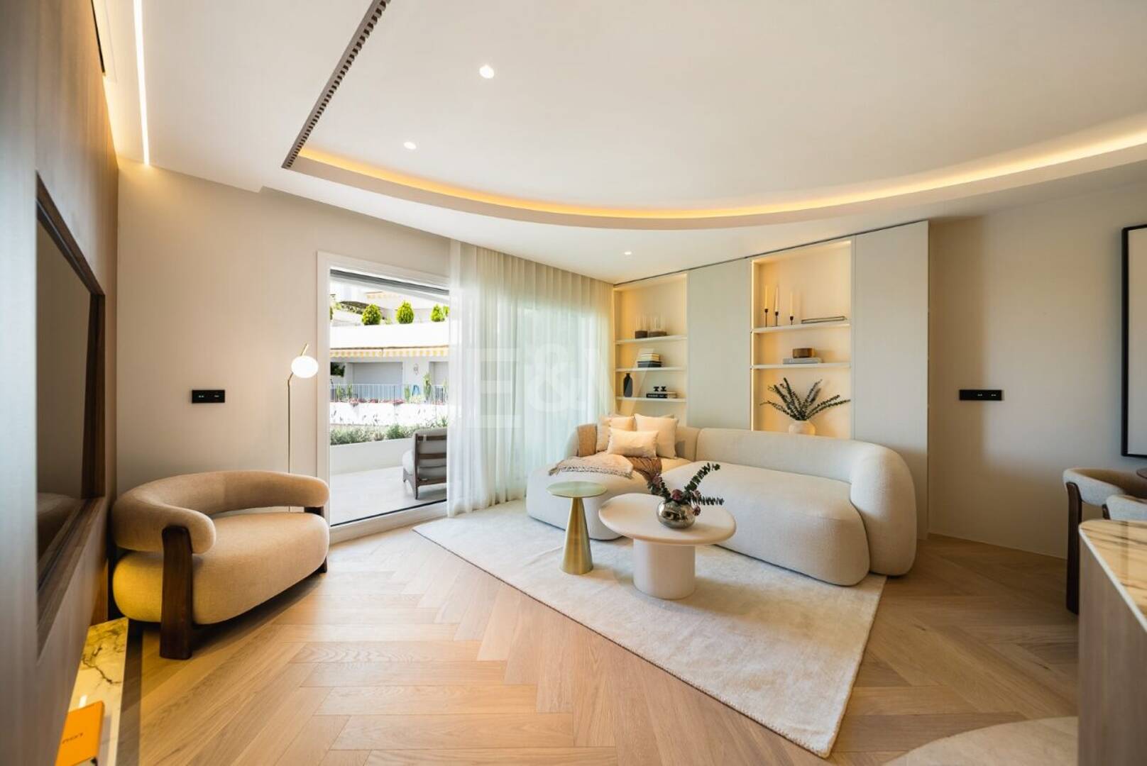 Elegantes Apartment in Las Lomas del Marbella Club mit atemberaubender Aussicht