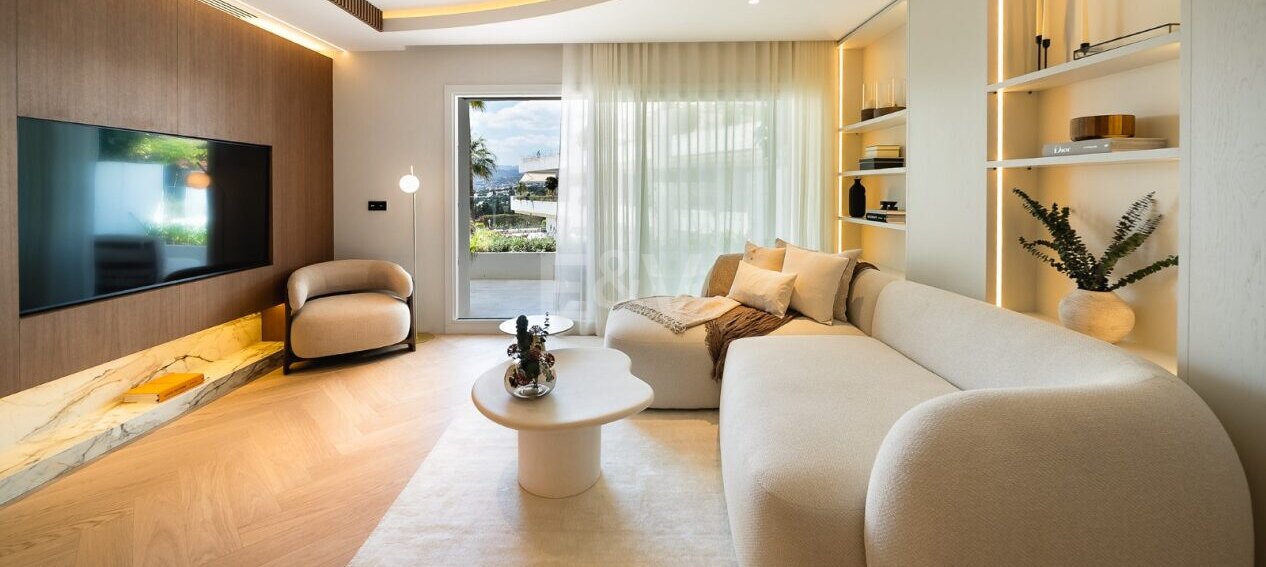Elegant lägenhet i Las Lomas del Marbella Club med fantastisk utsikt