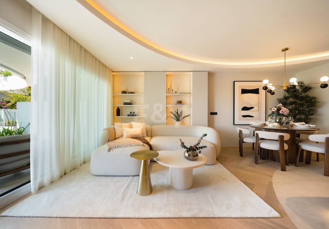 Elegant lägenhet i Las Lomas del Marbella Club med fantastisk utsikt