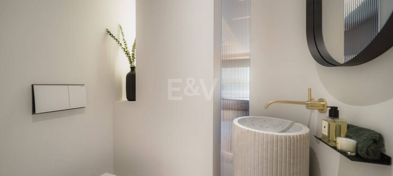 Elegant Apartment in Las Lomas del Marbella Club with Stunning Views