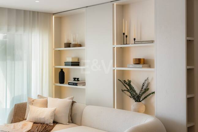 Elegant Apartment in Las Lomas del Marbella Club with Stunning Views