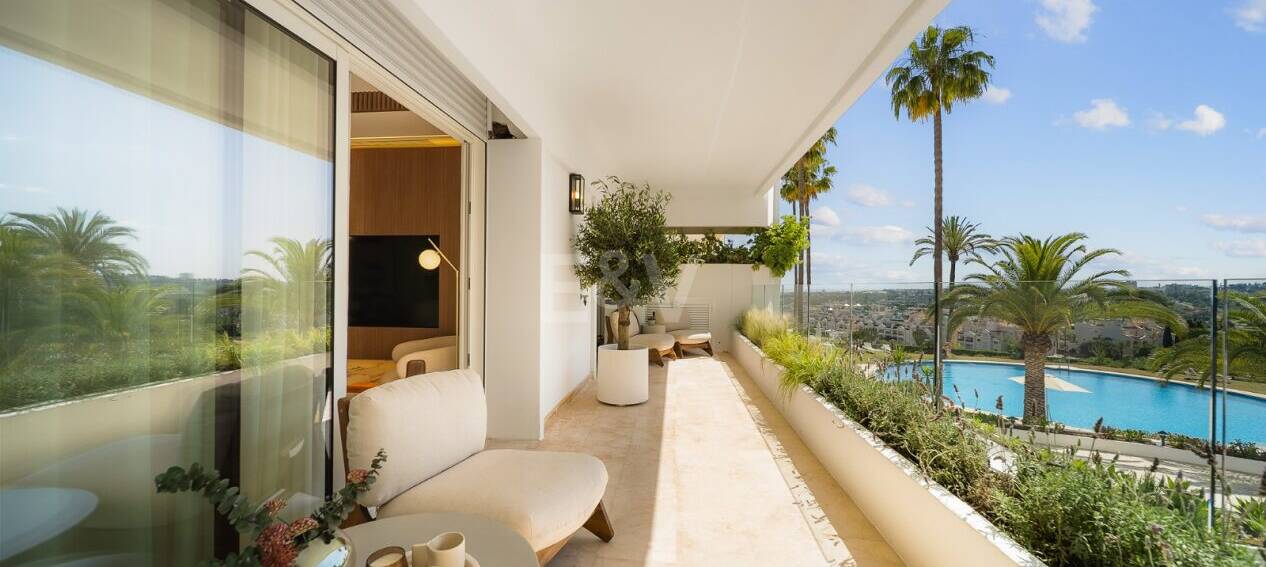 Elegant Apartment in Las Lomas del Marbella Club with Stunning Views