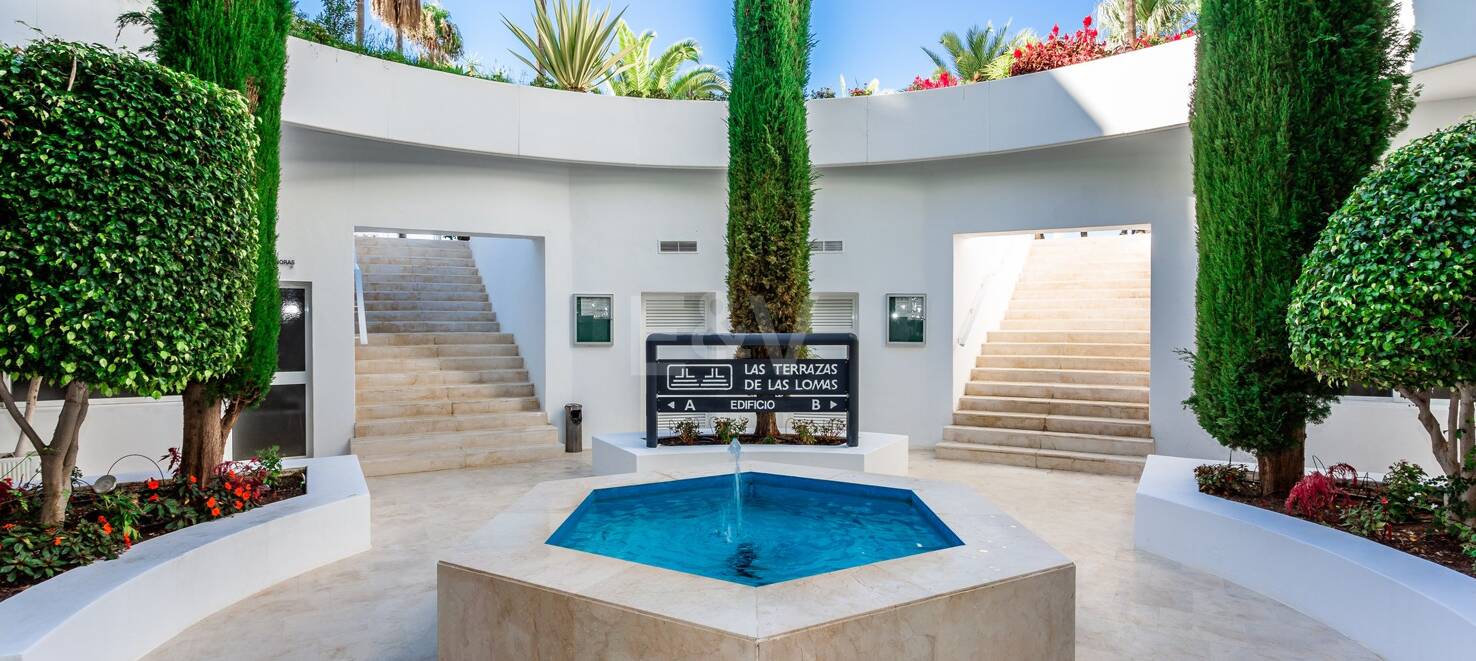 Elegant Apartment in Las Lomas del Marbella Club with Stunning Views