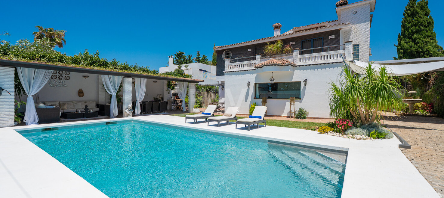 Spacious Coastal Home Just 2 Minutes from the Beach
