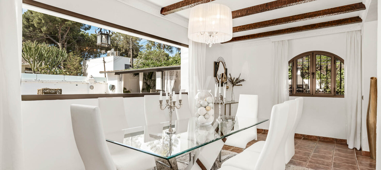 Spacious Coastal Home Just 2 Minutes from the Beach