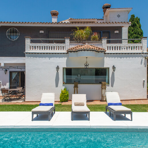 Spacious Coastal Home Just 2 Minutes from the Beach