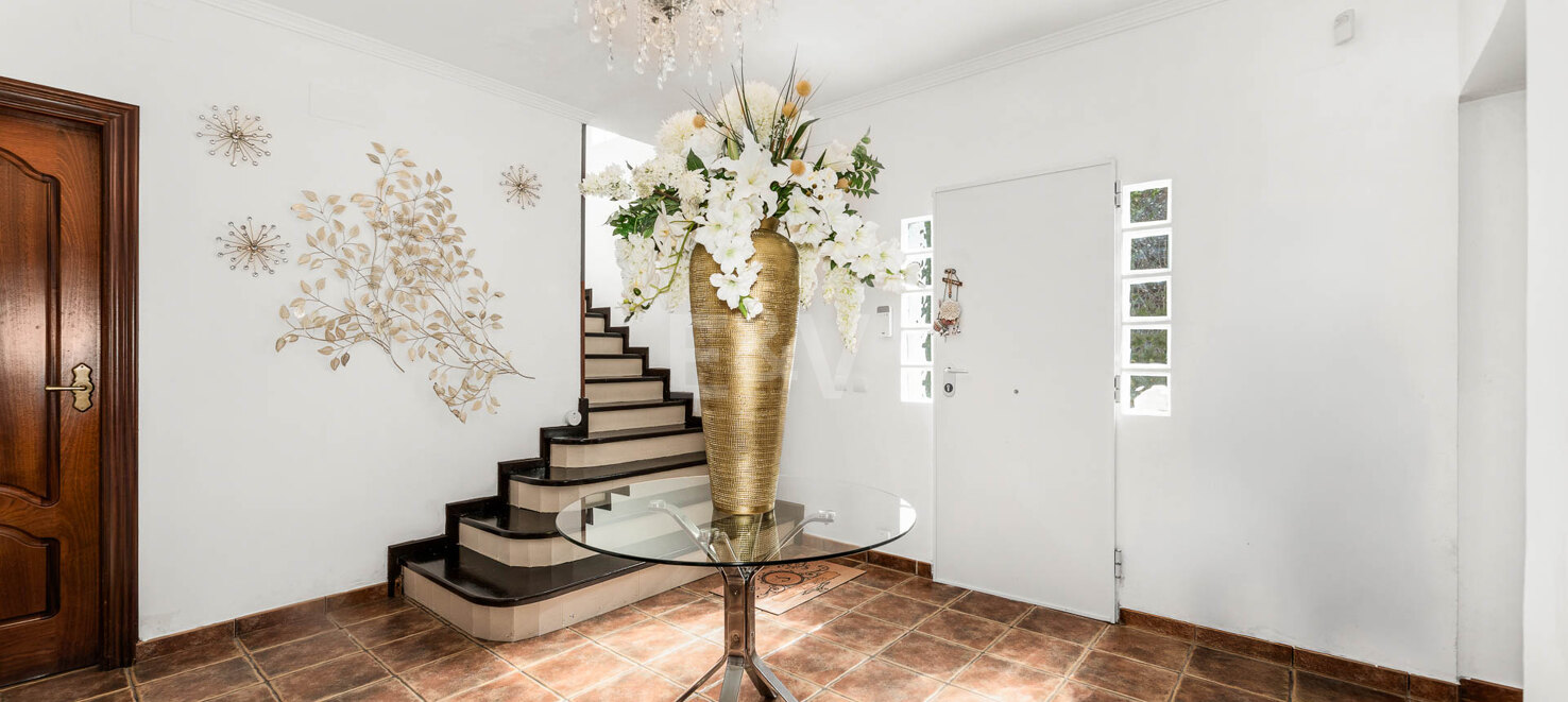 Spacious Coastal Home Just 2 Minutes from the Beach
