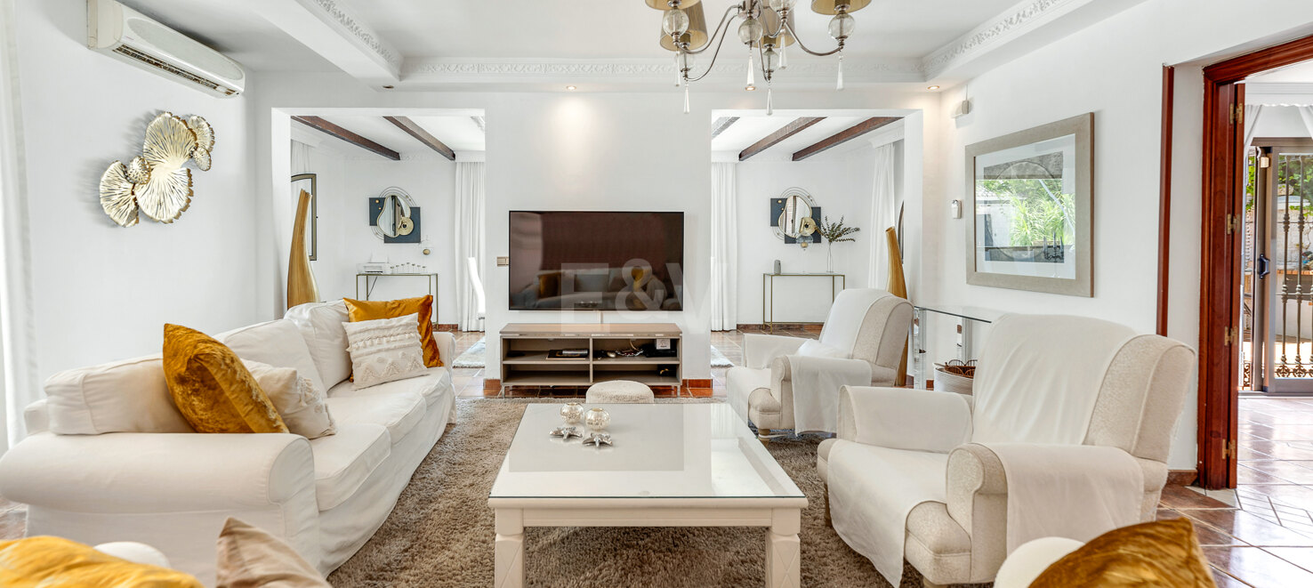 Spacious Coastal Home Just 2 Minutes from the Beach