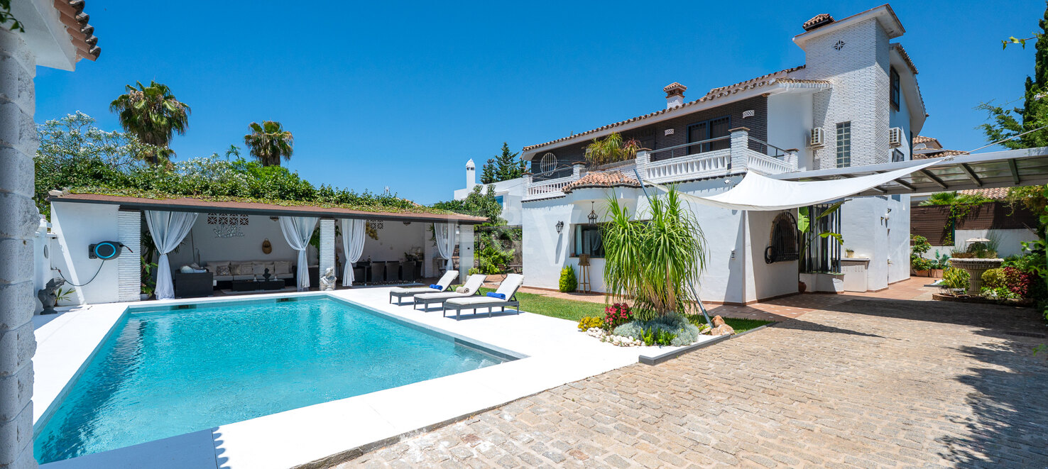 Spacious Coastal Home Just 2 Minutes from the Beach