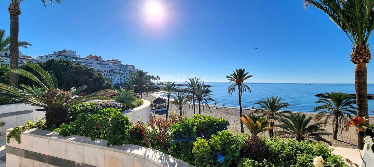 Flat à louer en Puerto Banus, Marbella (Toutes les zones)