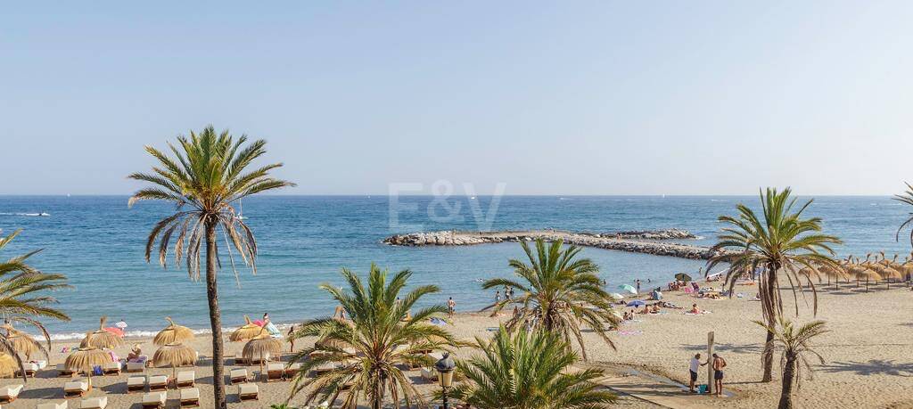 Takvåning att hyra i Puerto Banus, Marbella
