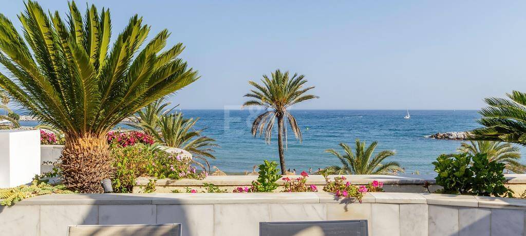 Takvåning att hyra i Puerto Banus, Marbella