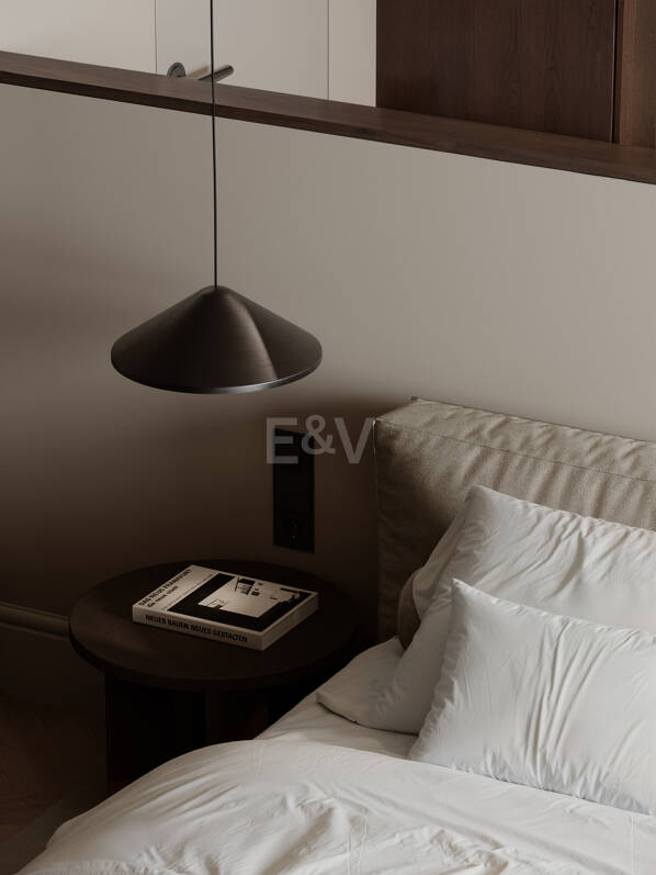 Modern Villa i Nueva Andalucia med Panoramic Sea & Mountain Utsikt