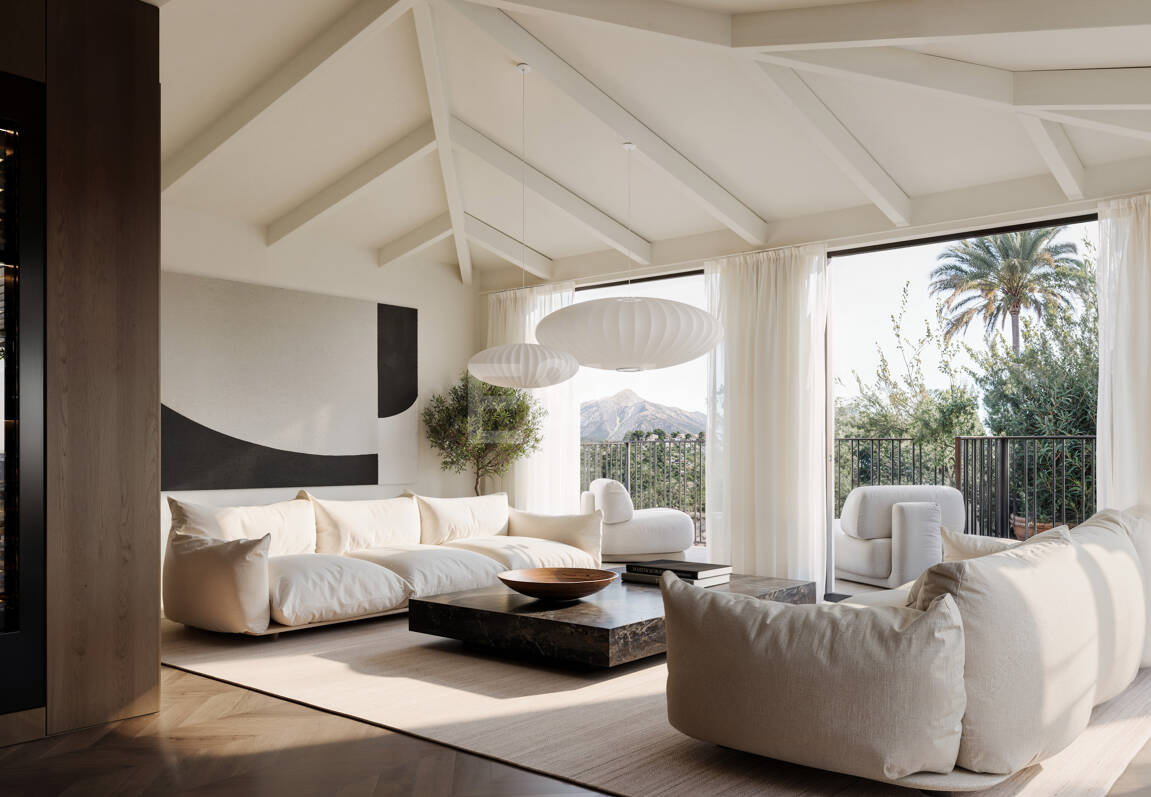 Modern Villa i Nueva Andalucia med Panoramic Sea & Mountain Utsikt