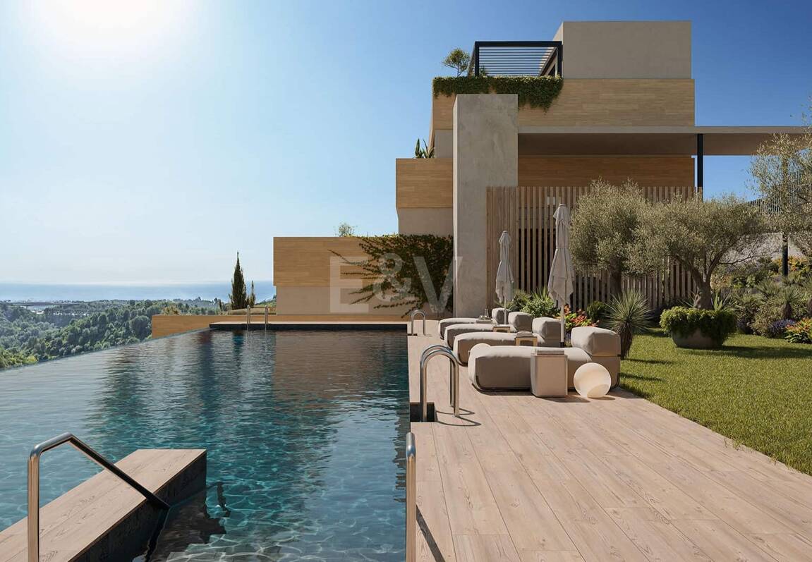 Modern Apartment with Expansive Sea Views in Altos de Los Monteros