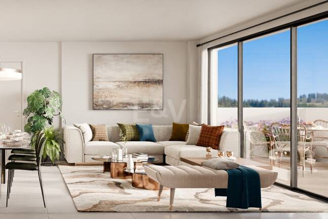 Off-Plan Apartment with Sea Views in Altos de Los Monteros