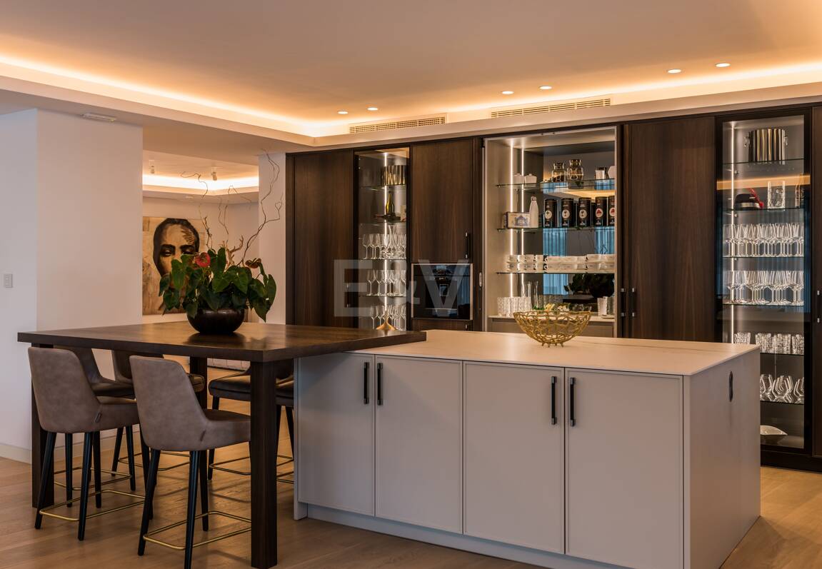 Fully furnished garden Apartment in Palo Alto with Panoramic Sea Views