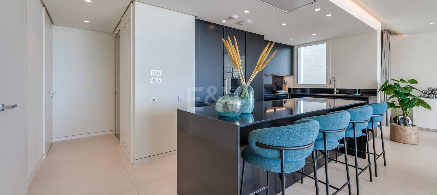 Luxuriöse Wohnung in Palo Alto mit Panoramablick aufs Meer