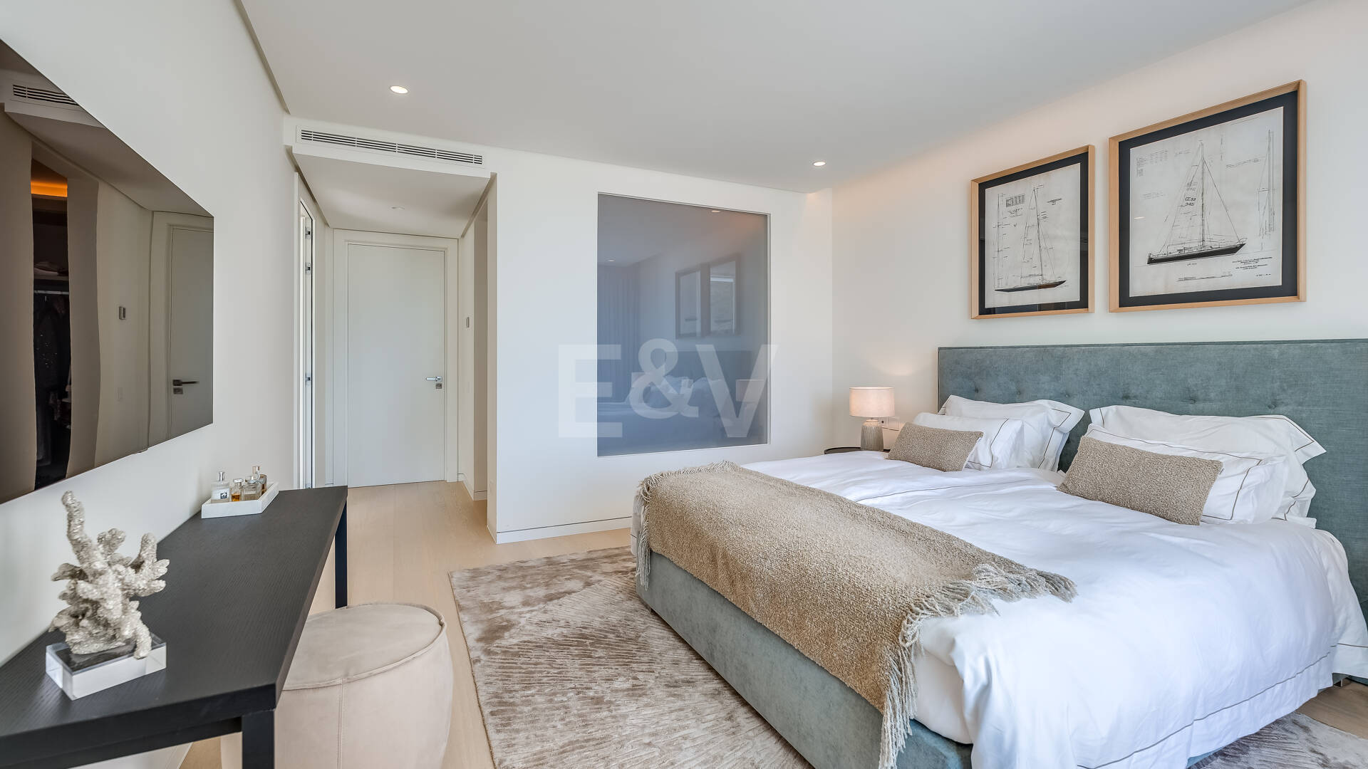 Fully furnished garden Apartment in Palo Alto with Panoramic Sea Views