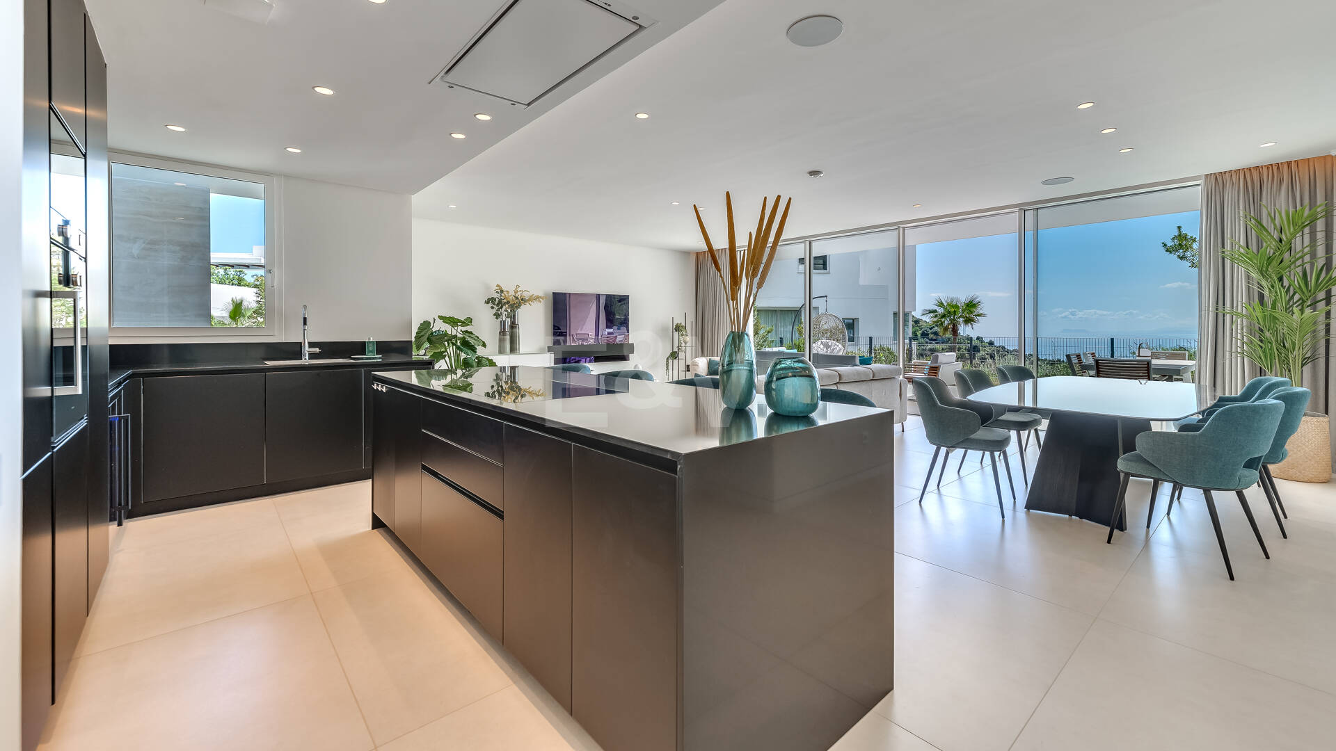 Apartamento con jardín totalmente amueblado en Palo Alto con vistas panorámicas al mar