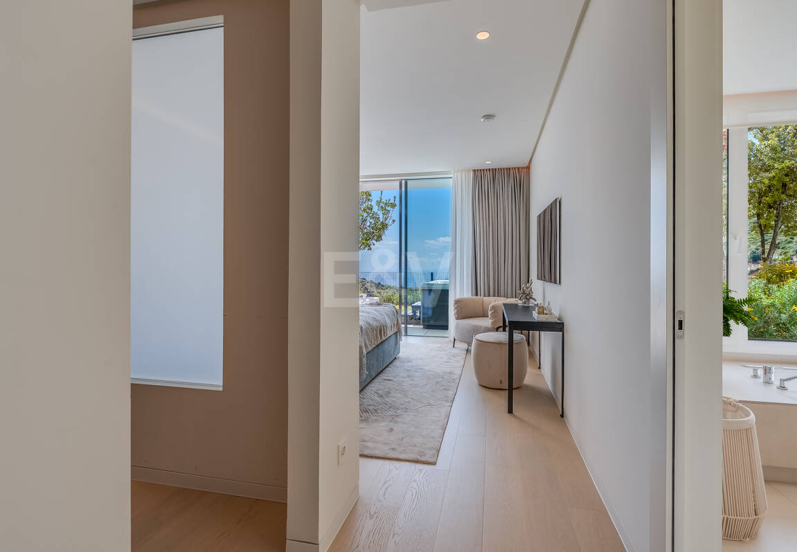 Fully furnished garden Apartment in Palo Alto with Panoramic Sea Views