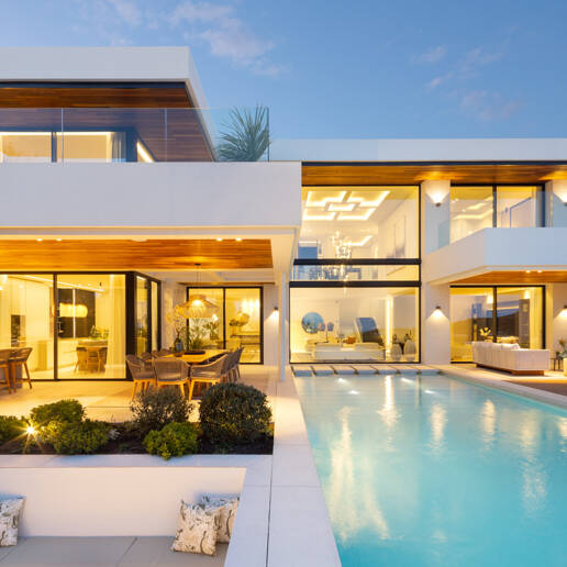 Modern Luxury with Breathtaking Sea Views in La Quinta