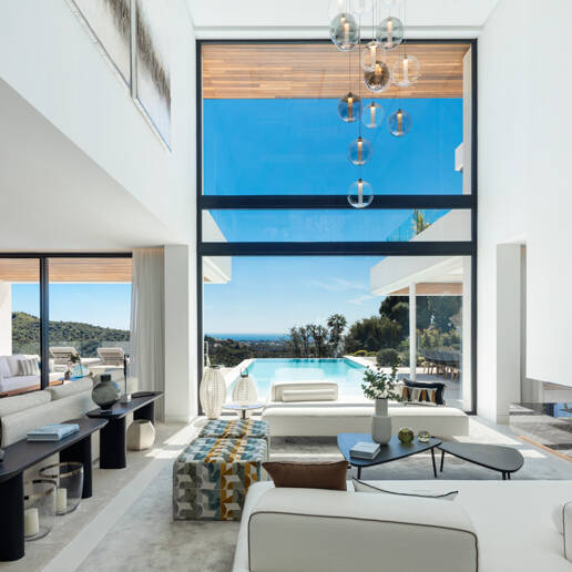 Modern Luxury with Breathtaking Sea Views in La Quinta