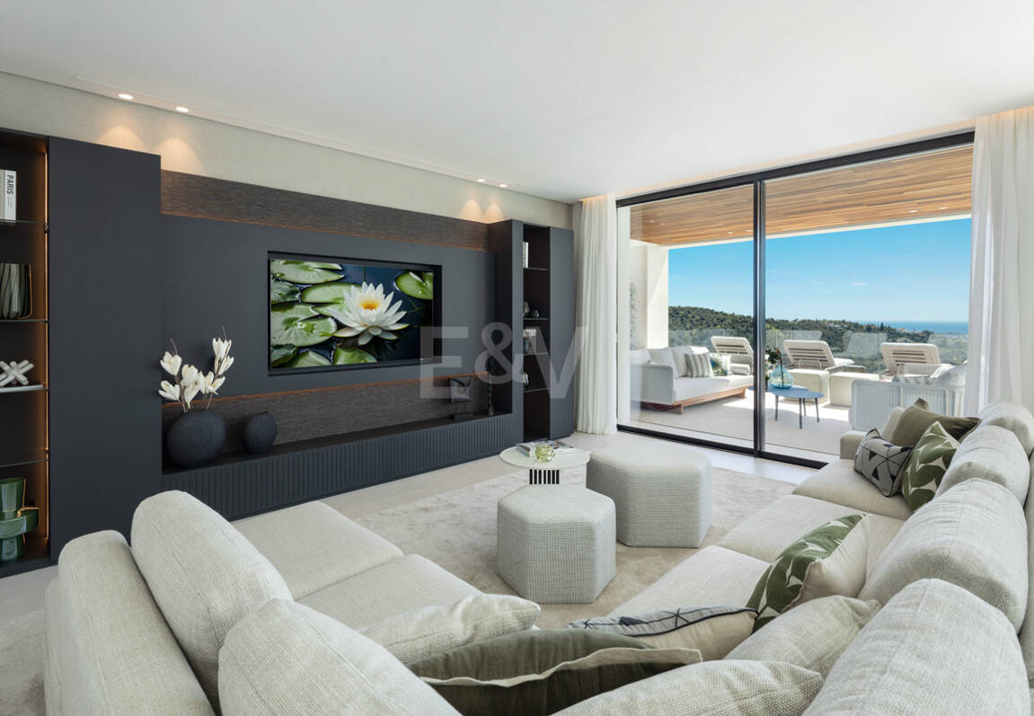 Modern Luxury with Breathtaking Sea Views in La Quinta