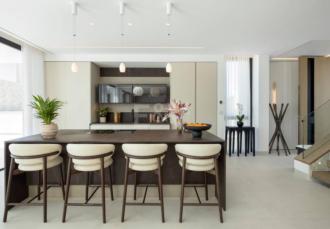 Samtida Elegant Villa med panoramautsikt i La Quinta