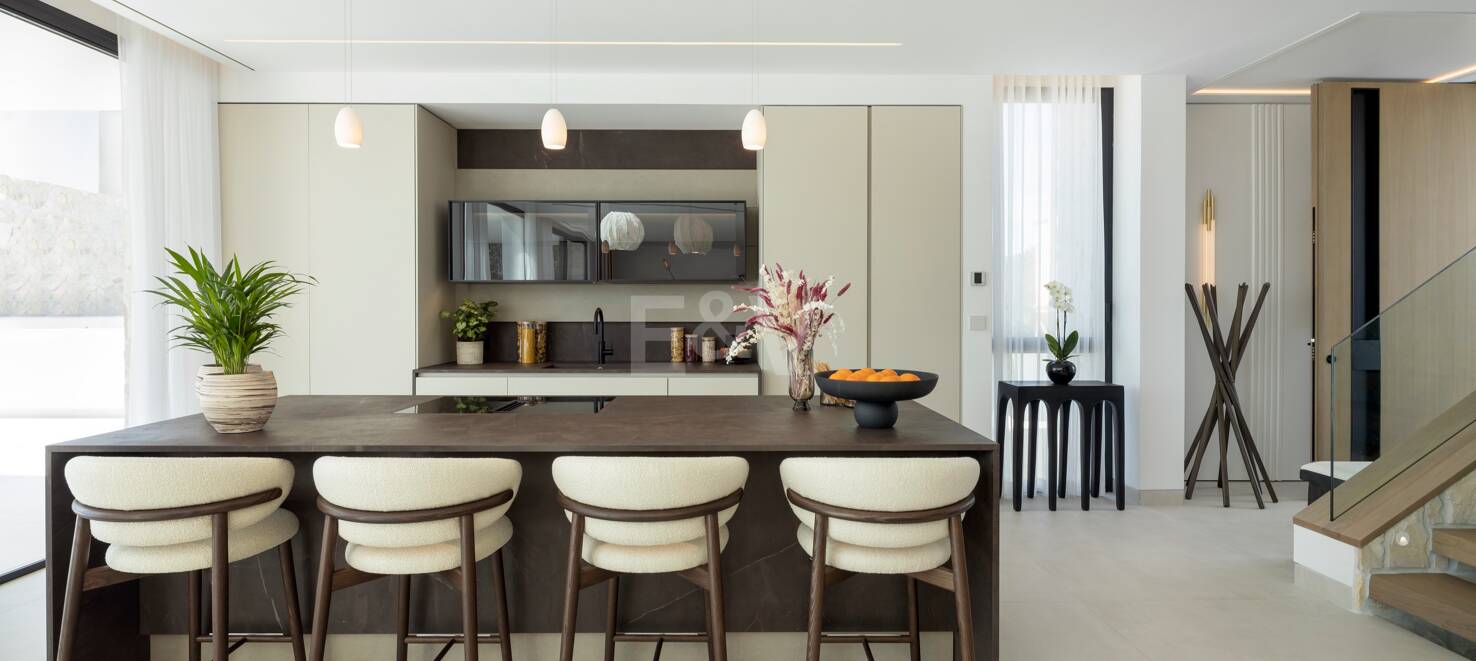 Samtida Elegant Villa med panoramautsikt i La Quinta