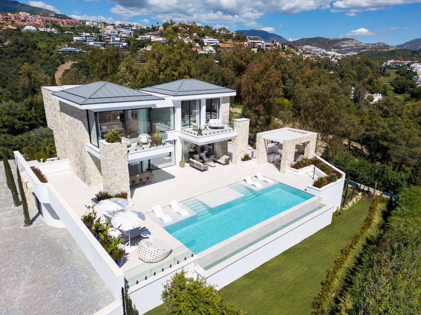 Samtida Elegant Villa med panoramautsikt i La Quinta