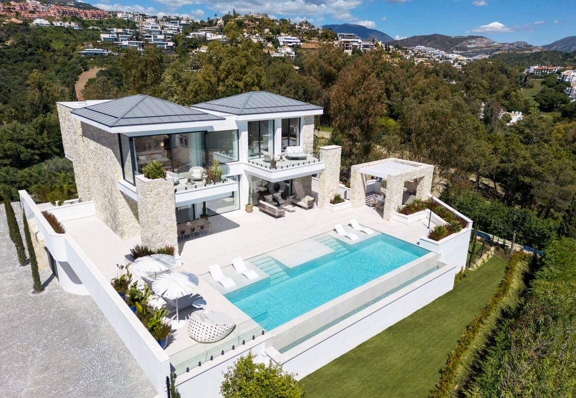 Samtida Elegant Villa med panoramautsikt i La Quinta