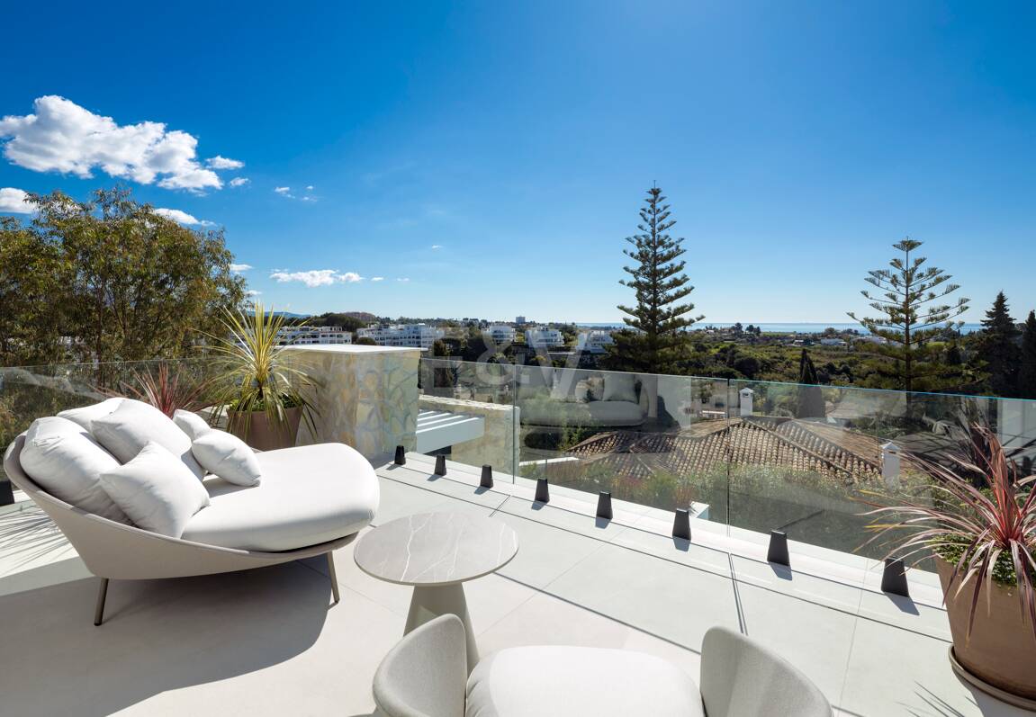 Samtida Elegant Villa med panoramautsikt i La Quinta