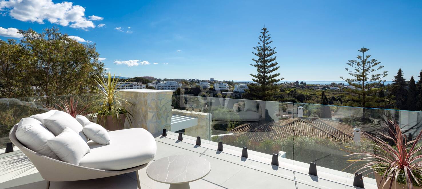 Samtida Elegant Villa med panoramautsikt i La Quinta