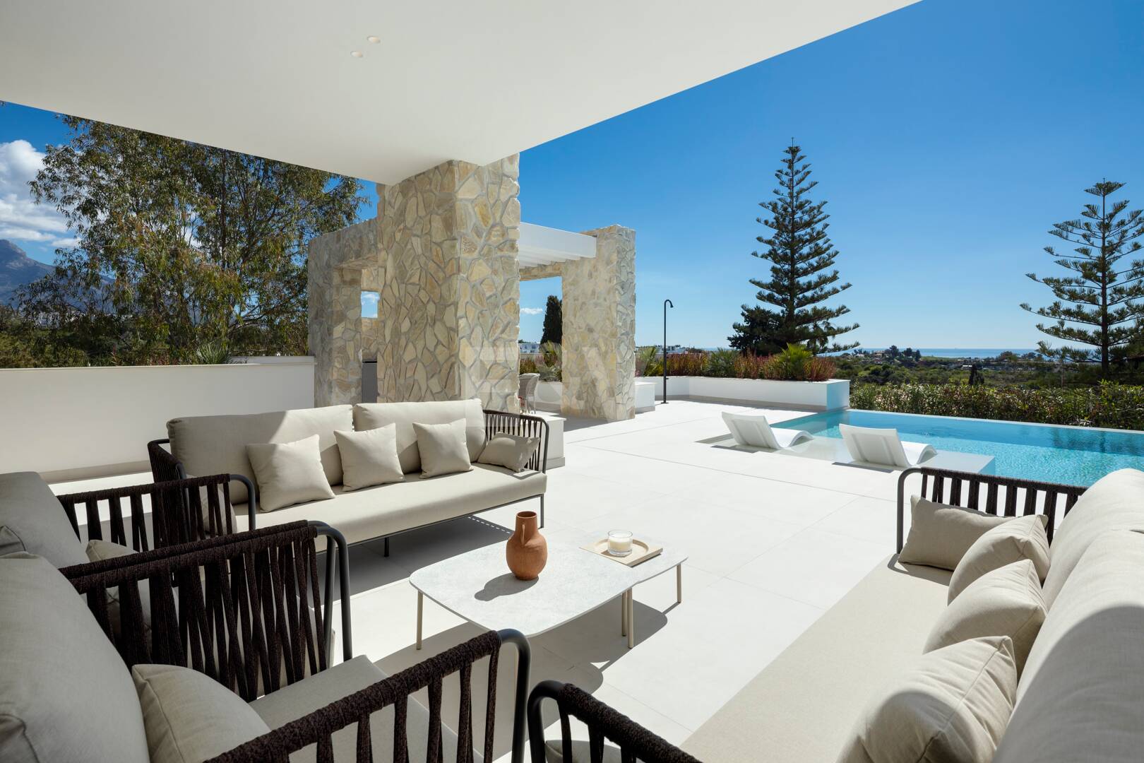 Samtida Elegant Villa med panoramautsikt i La Quinta