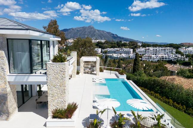 Samtida Elegant Villa med panoramautsikt i La Quinta