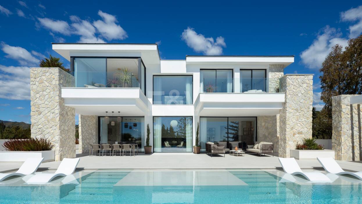 Samtida Elegant Villa med panoramautsikt i La Quinta