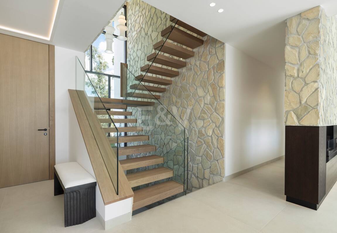 Samtida Elegant Villa med panoramautsikt i La Quinta